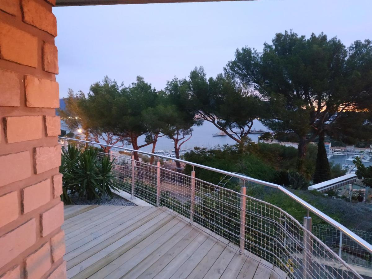Holiday home Virage 9 3/4 Saint-Mandrier-sur-Mer
